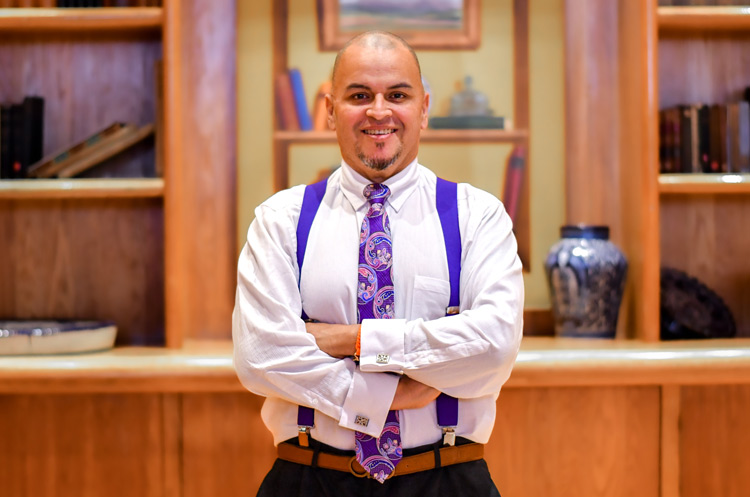 Mynor Izquierdo, facilitador del seminario Sentimientos